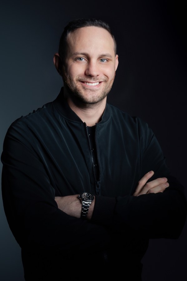 Portrait of Stephen Ratner
